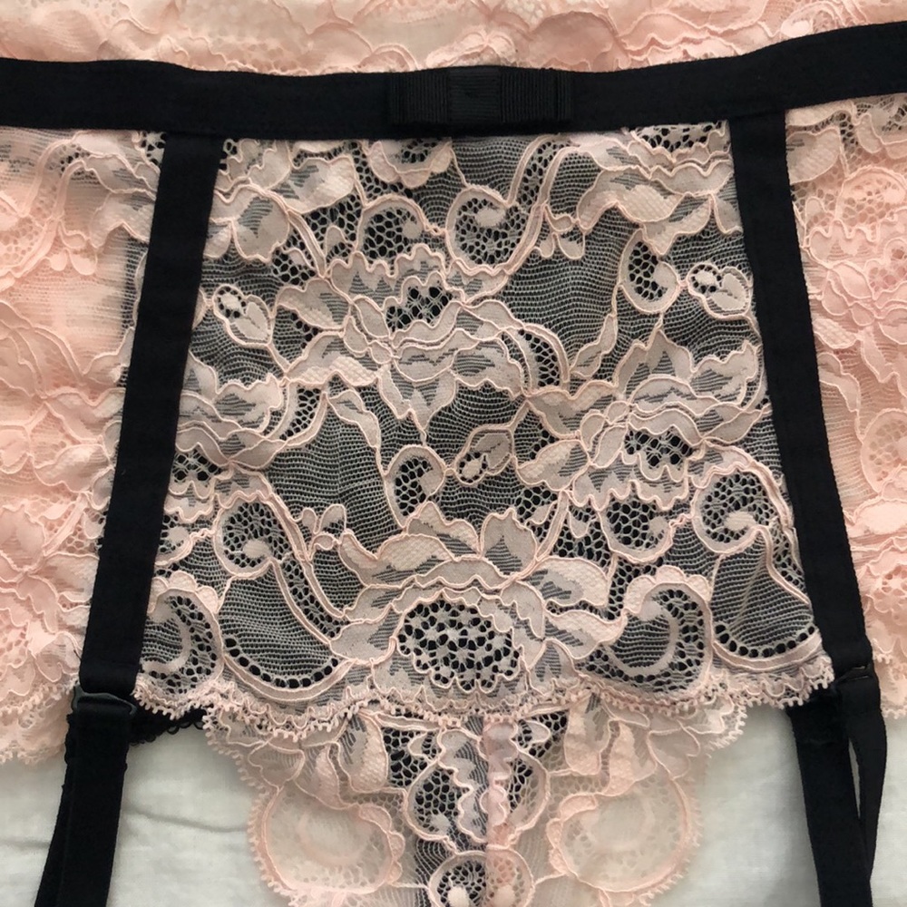 Victoria’s Secret set - Picture 6 of 12